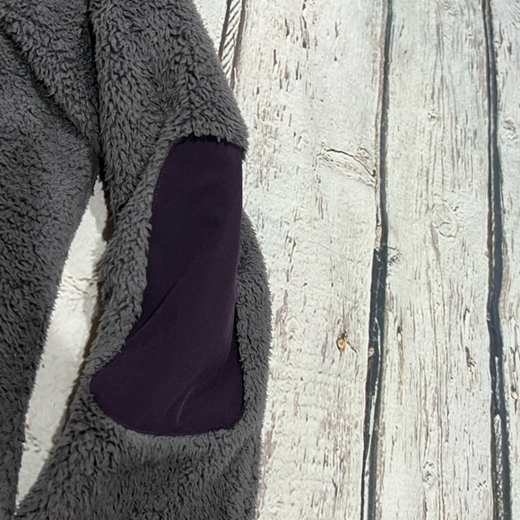 Women's The North Face Plush Faded Purple Hoodie Fleee Pullover Jacket - Picture 5 of 6